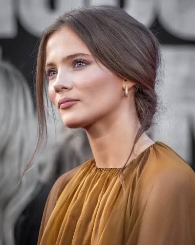 《猎魔人》希里演员坦言：大超离开后痛哭 一度想辞演