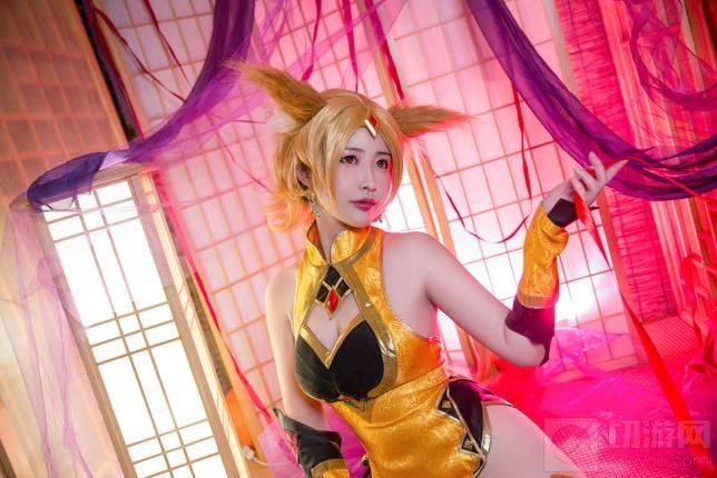 王者荣耀妲己绝美COS图集 少女阿狸惊艳COS图集分享