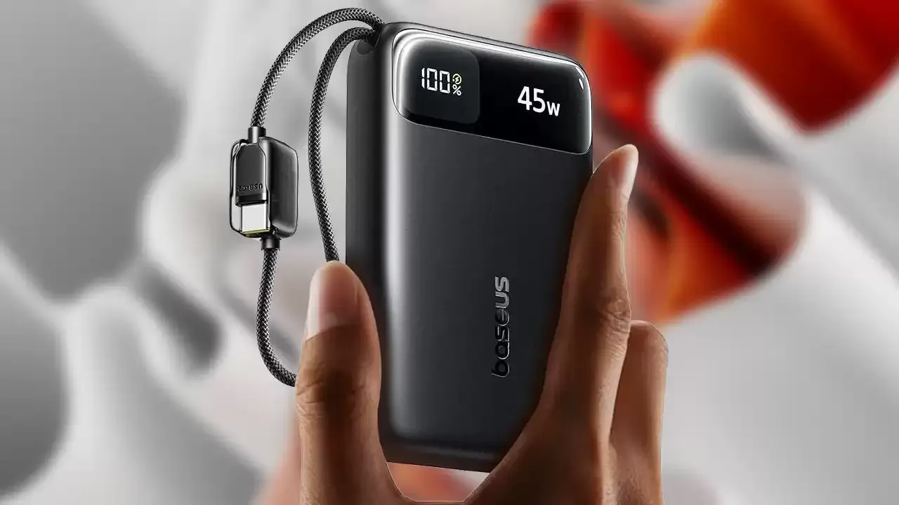 倍思 20,000mAh 45W 自带双 USB-C 线充电宝领券后降至 21 美元