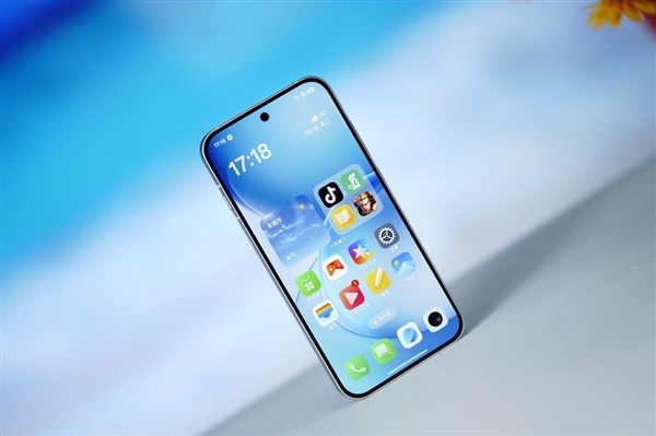 首创3D冰透悬浮!OPPO Reno16图赏 首创3D冰透悬浮!OPPO Reno16图赏