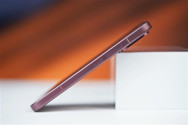 把185Hz塞进6.59英寸机身!REDMI K100 Pro手机评测:行业独一份的中尺寸电竞旗舰 把185Hz塞进6.59英寸机身!REDMI K100 Pro手机评测:行业独一份的中尺寸电竞旗舰