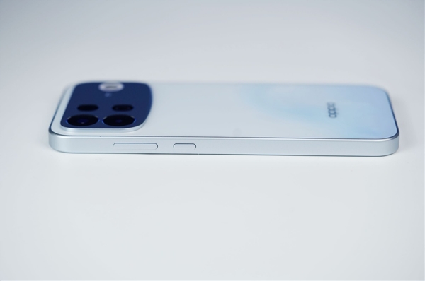 10000mAh冰川电池!OPPO A7 Pro Max评测:超大电池堪比充电宝 想耗尽电量都不容易 10000mAh冰川电池!OPPO A7 Pro Max评测:超大电池堪比充电宝 想耗尽电量都不容易