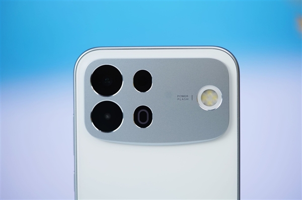 10000mAh冰川电池!OPPO A7 Pro Max评测:超大电池堪比充电宝 想耗尽电量都不容易 10000mAh冰川电池!OPPO A7 Pro Max评测:超大电池堪比充电宝 想耗尽电量都不容易