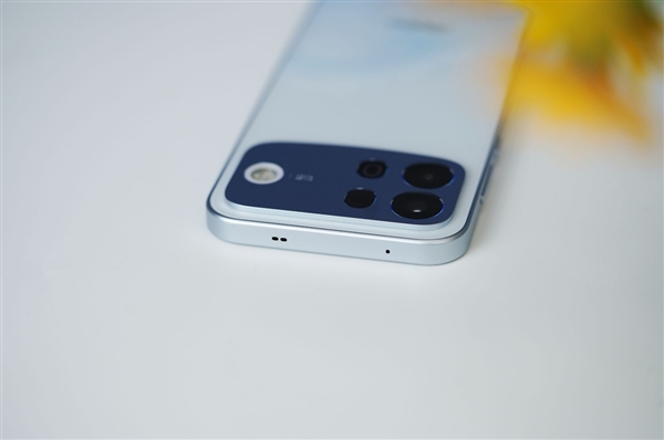 10000mAh冰川电池!OPPO A7 Pro Max评测:超大电池堪比充电宝 想耗尽电量都不容易 10000mAh冰川电池!OPPO A7 Pro Max评测:超大电池堪比充电宝 想耗尽电量都不容易