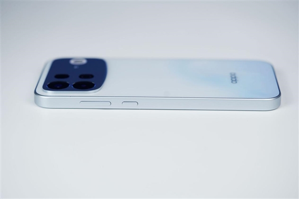 自带散热风扇、IP69防水！OPPO K15图赏