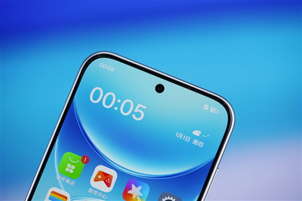 自带散热风扇、IP69防水！OPPO K15图赏
