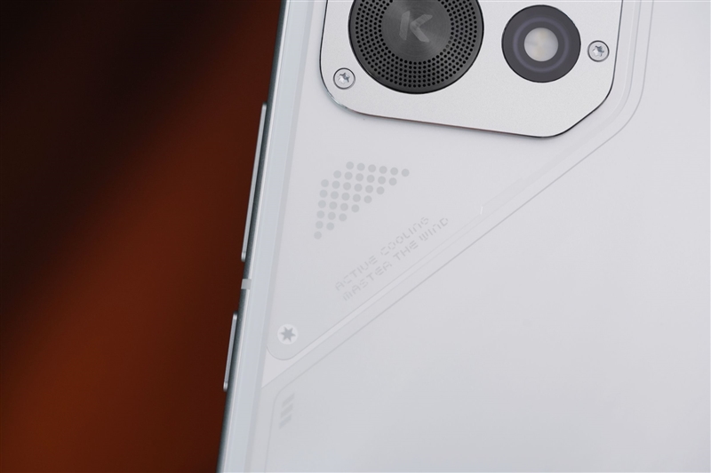 8000mAh+主动散热风扇!OPPO K15手机评测:2K档真正实用的那一台 8000mAh+主动散热风扇!OPPO K15手机评测:2K档真正实用的那一台