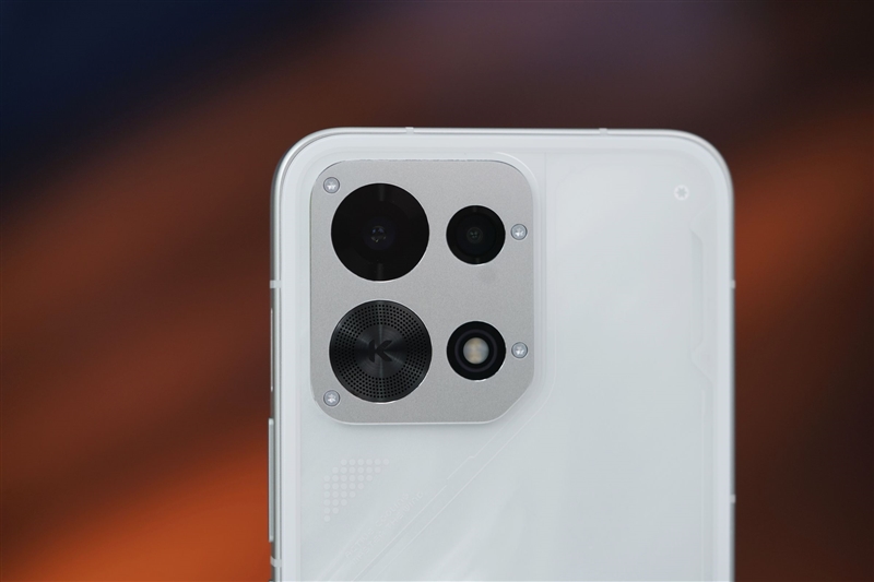 8000mAh+主动散热风扇!OPPO K15手机评测:2K档真正实用的那一台 8000mAh+主动散热风扇!OPPO K15手机评测:2K档真正实用的那一台